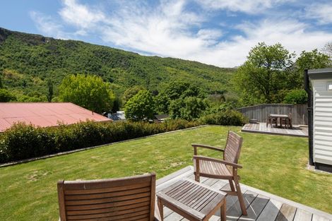 Photo of property in 17 Merioneth Street, Arrowtown, 9302