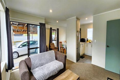 Photo of property in 12 Redwood Drive, Waipukurau, 4200