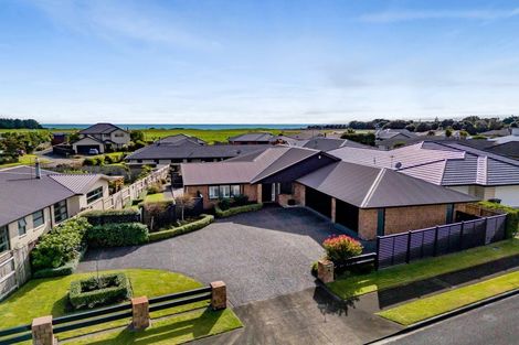 Photo of property in 5 Marlin Terrace, Bell Block, New Plymouth, 4312