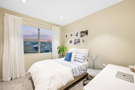Photo of property in 26 Remuremu Street, Long Bay, Auckland, 0630