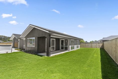 Photo of property in 9 Oak Place, Levin, 5510