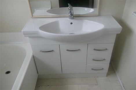 Photo of property in 1/1 Eugenia Rise, Totara Heights, Auckland, 2105