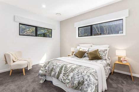 Photo of property in 77 Paremata Road, Paremata, Porirua, 5024