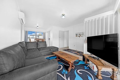 Photo of property in 3/2 Ferguson Street, Manurewa East, Auckland, 2102