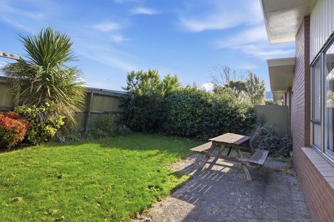 Photo of property in 2/31 Waimairi Road, Upper Riccarton, Christchurch, 8041