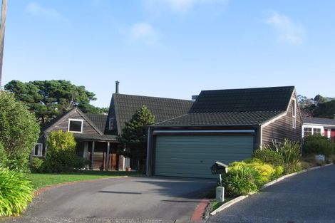 Photo of property in 33 Caesars Place, Churton Park, Wellington, 6037