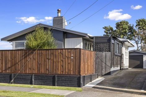 Photo of property in 30 Belair Avenue, Blagdon, New Plymouth, 4310