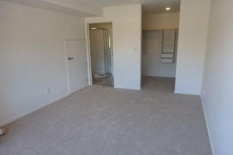 Photo of property in 1d Quincey Place, Massey, Auckland, 0614
