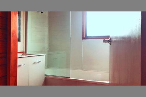 Photo of property in 49 Larnoch Road, Henderson, Auckland, 0610