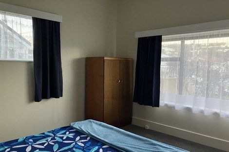 Photo of property in 70 Derwent Street, Island Bay, Wellington, 6023