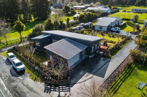 Photo of property in 962 Kahikatea Flat Road, Waitoki, Kaukapakapa, 0871
