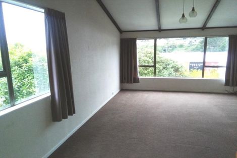 Photo of property in 12/29 Main Road, Tawa, Wellington, 5028