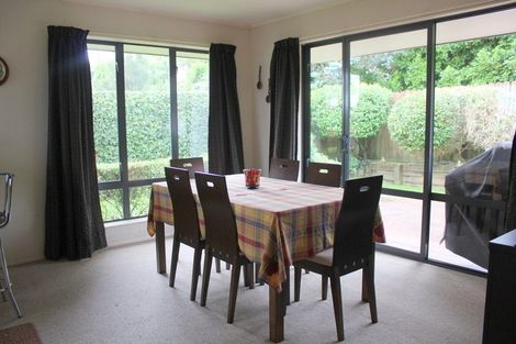 Photo of property in 102 Kingdale Road, Henderson, Auckland, 0610