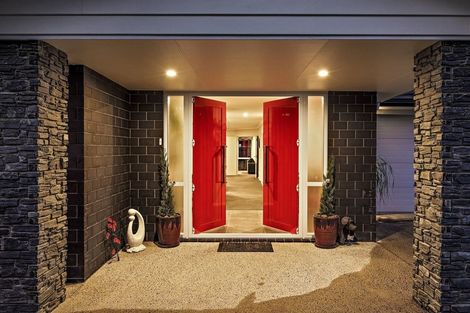 Photo of property in 15 Kohia Way, Huapai, Kumeu, 0810