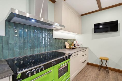 Photo of property in 3 Alan Street, Palmerston North, 4414