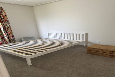 Photo of property in 1 Renown Road, Raumati South, Paraparaumu, 5032