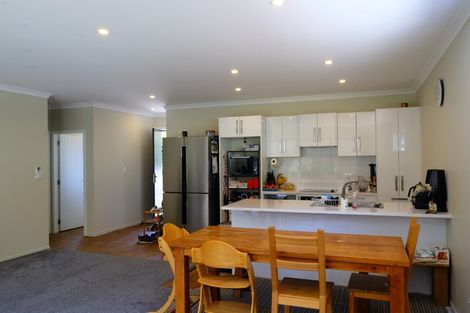 Photo of property in 102u1 Chester Road, Tawa, Wellington, 5028