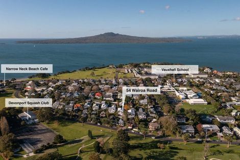 Photo of property in 54 Wairoa Road, Narrow Neck, Auckland, 0624