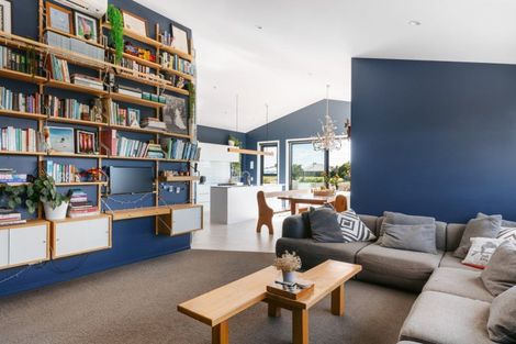 Photo of property in 73 Harding Drive, Papamoa Beach, Papamoa, 3118