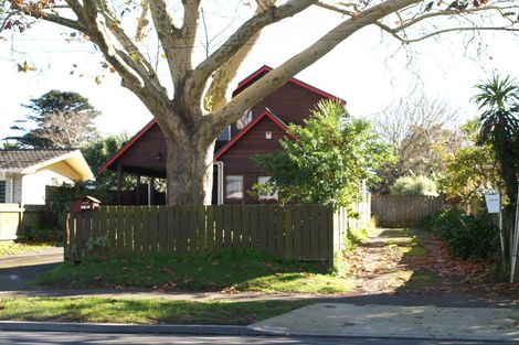 Photo of property in 281 Massey Road, Mangere East, Auckland, 2024