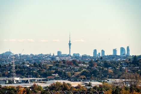 Photo of property in 21 Brooke Ridge Rise, East Tamaki Heights, Auckland, 2016