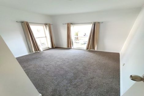 Photo of property in 12 Colwill Road, Massey, Auckland, 0614