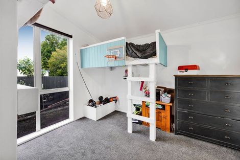 Photo of property in 21 Falstaff Street, Stratford, 4332