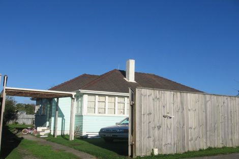 Photo of property in 49 Clausen Street, Takaro, Palmerston North, 4412