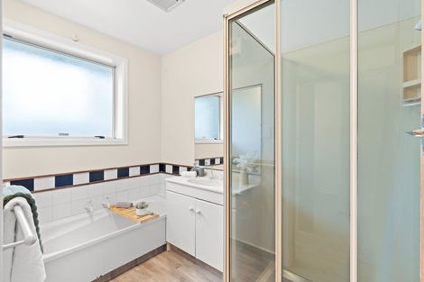 Photo of property in 115 Withells Road, Avonhead, Christchurch, 8042