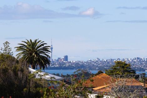 Photo of property in 1/86 Waimumu Road, Massey, Auckland, 0614