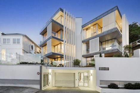 Photo of property in 4a/22 Telford Terrace, Oriental Bay, Wellington, 6011