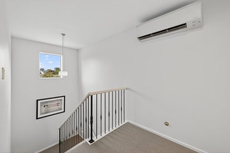 Photo of property in 1a Westburn Terrace, Burnside, Christchurch, 8041