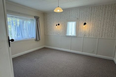 Photo of property in 8 Karaka Street, Hokowhitu, Palmerston North, 4410