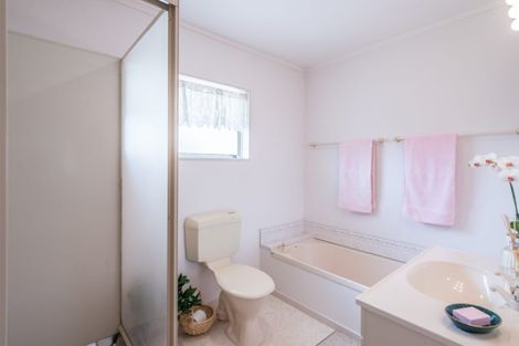 Photo of property in 73 Makarini Street, Paraparaumu, 5032