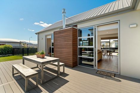 Photo of property in 17 Daniels Terrace, Wanaka, 9305