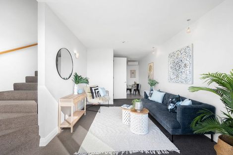 Photo of property in 1a/2 Elizabeth Street, Petone, Lower Hutt, 5012