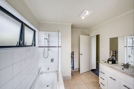 Photo of property in 6 Prestige Place, Flaxmere, Hastings, 4120