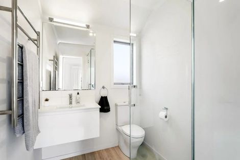 Photo of property in 76 Stace Hopper Drive, One Tree Point, 0118