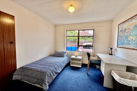 Photo of property in 28 Trigg Crescent, Taradale, Napier, 4112