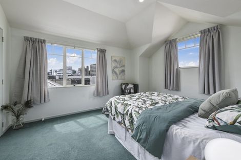 Photo of property in Colombo St Apartments, 3/10 Colombo Street, Newtown, Wellington, 6021