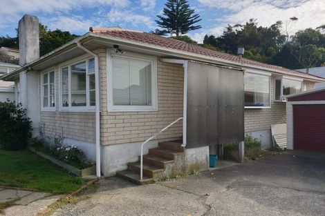 Photo of property in 70 Broderick Road, Johnsonville, Wellington, 6037