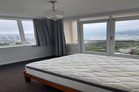 Photo of property in Harbour View Apartments, 147 Ohiro Road, Brooklyn, Wellington, 6021