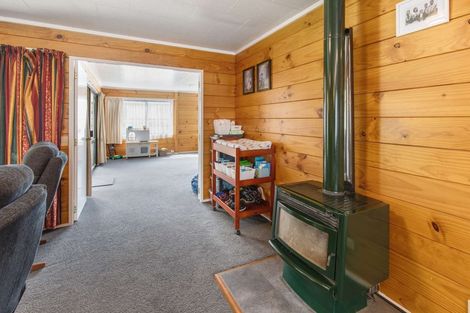 Photo of property in 49 Manuka Street, Castlecliff, Whanganui, 4501