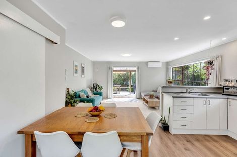 Photo of property in 91 Awaroa Road, Helensville, 0800