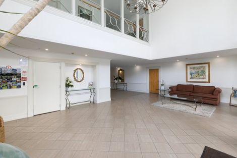 Photo of property in 12 Maunganui Road, Mount Maunganui, 3116