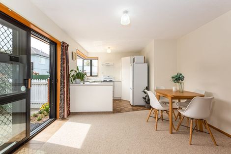 Photo of property in 33 Englefield Road, Belfast, Christchurch, 8051