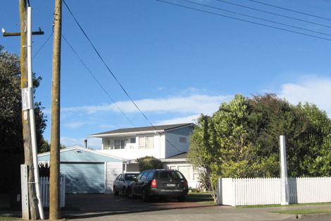 Photo of property in 7 Church Road, Taradale, Napier, 4112