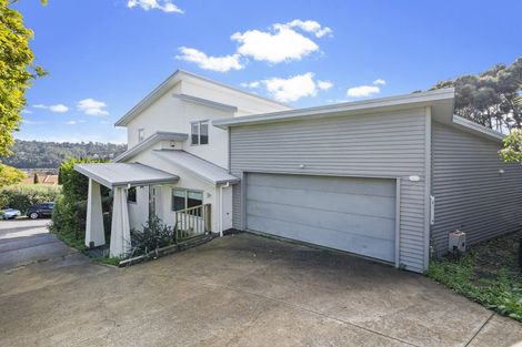 Photo of property in 132 Kittiwake Drive, Schnapper Rock, Auckland, 0632