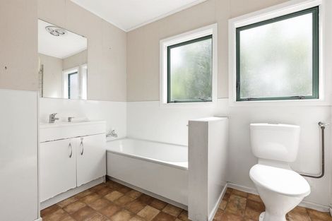 Photo of property in 33 Roseanne Road, Manurewa, Auckland, 2102