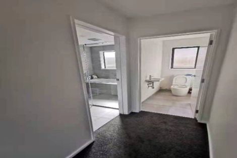 Photo of property in 7 Kaimai Avenue, Massey, Auckland, 0614